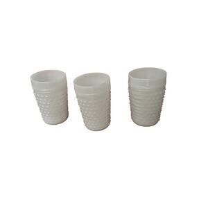 3 Beautiful Vintage Hobnail Milk Glass Cup Juice Water Drink 4.25"‎ Tall 3" Wide